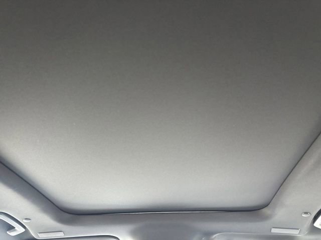 Used 2024 GMC Acadia AT4 w/ Luxury Package AWD/4WD image 8