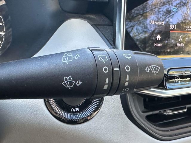Certified 2023 Jeep Compass Limited AWD/4WD image 39