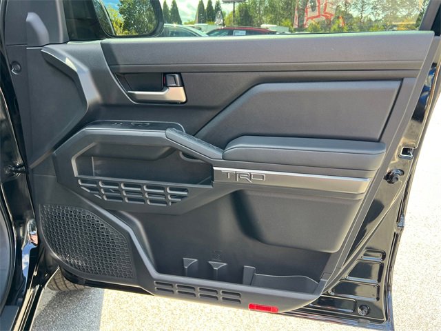 Used 2025 Toyota Tacoma TRD Sport image 14