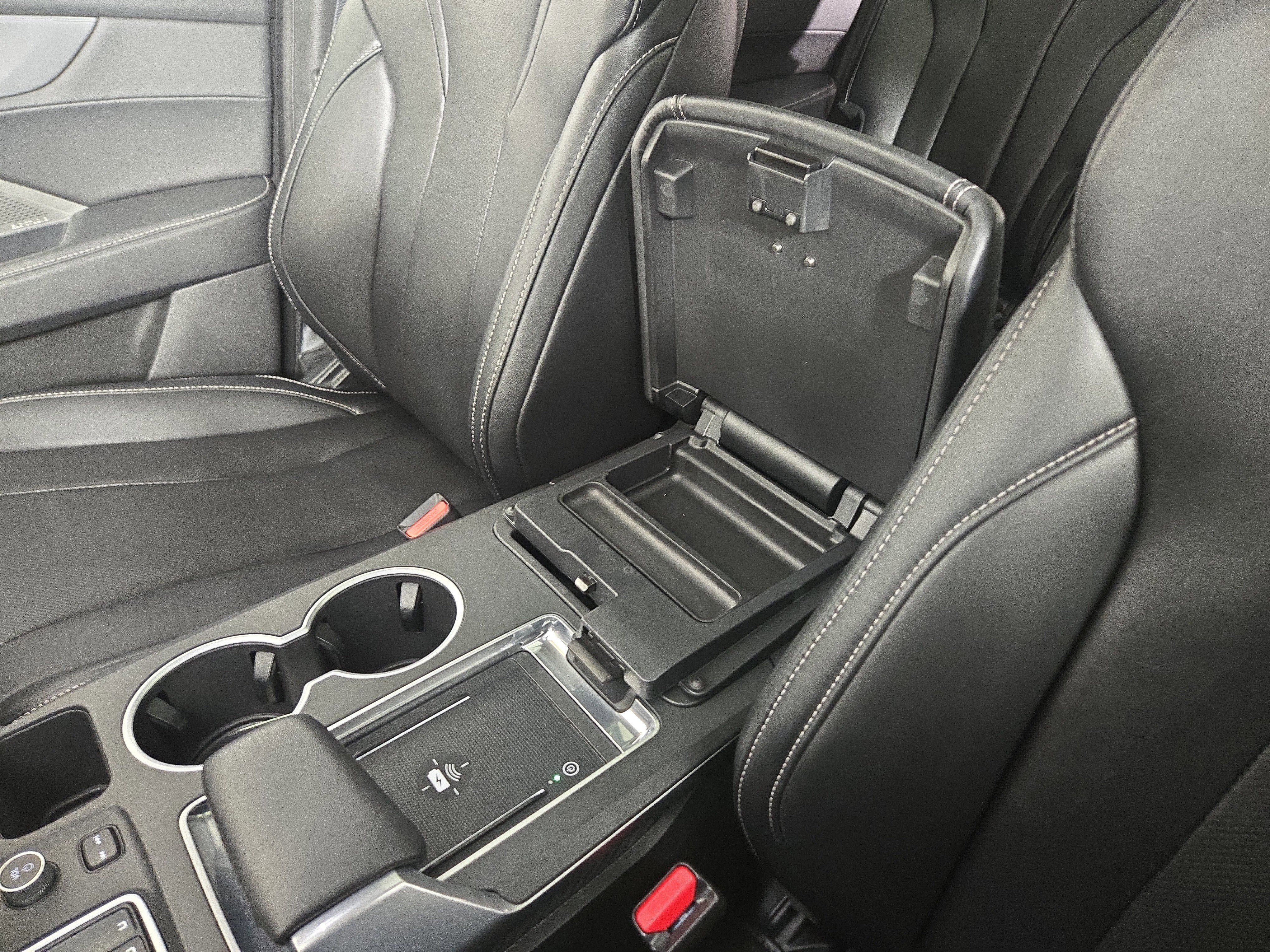 Used 2024 Acura MDX SH-AWD w/ Technology Package image 30