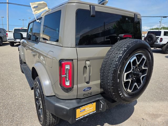 Used 2025 Ford Bronco Outer Banks AWD/4WD image 6