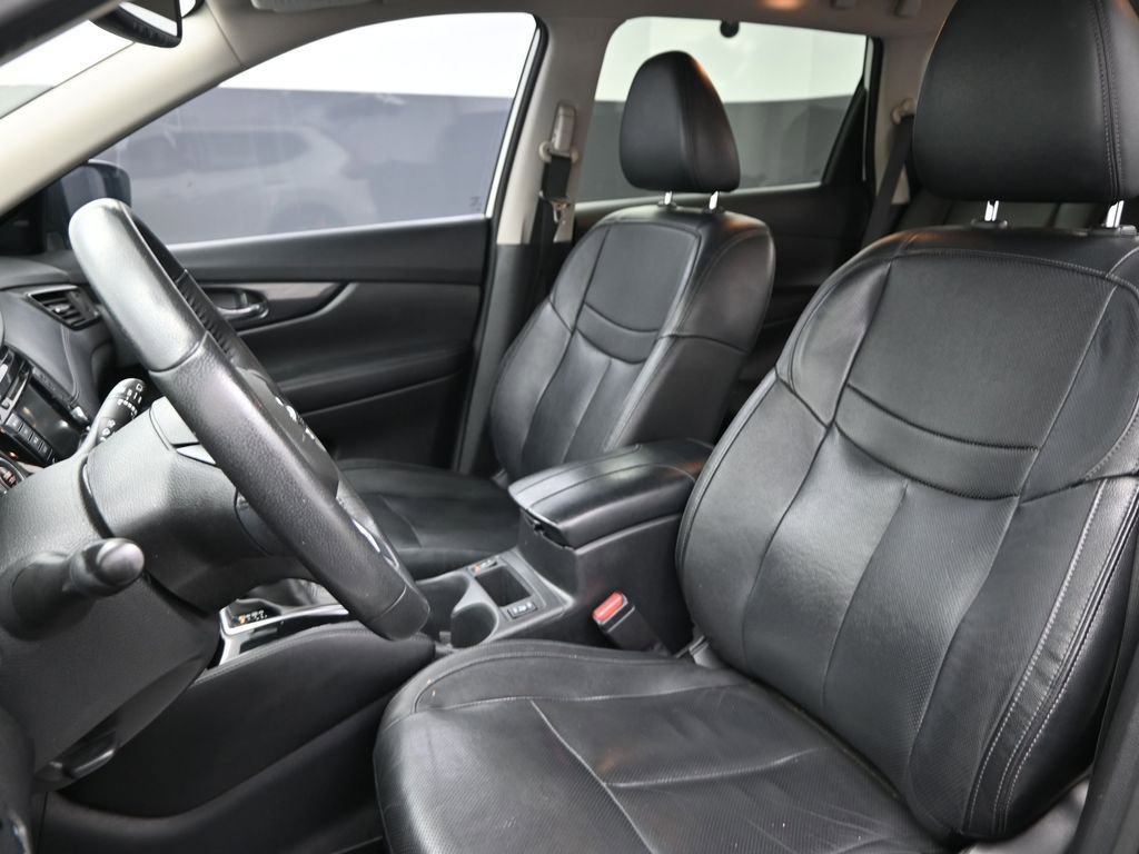 Used 2020 Nissan Rogue SL w/ Premium Package image 19