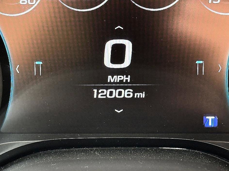 Used 2018 Chevrolet Camaro ZL1 RWD image 20