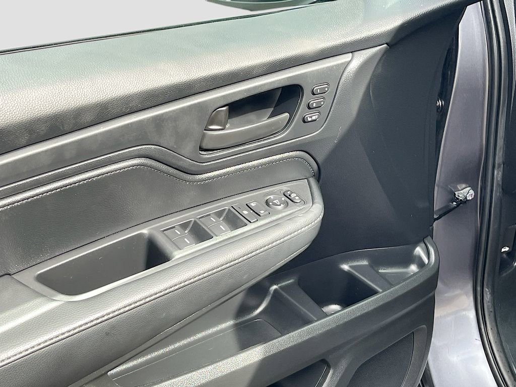 Used 2025 Honda Odyssey EX-L image 18