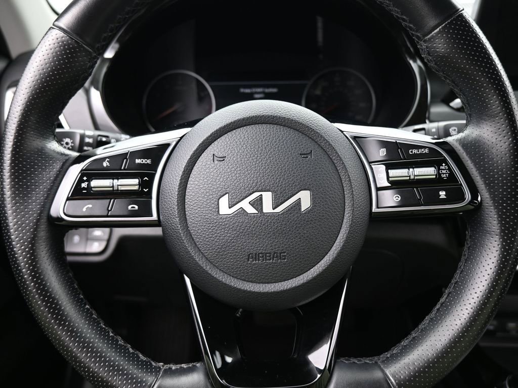 Used 2023 Kia Seltos SX image 31