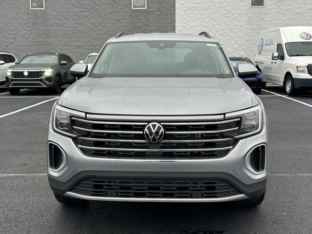 New 2026 Volkswagen Atlas SE image 2