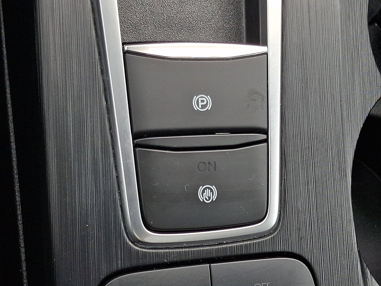 Certified 2022 Ford Escape SEL w/ SEL Stealth AWD Package image 25