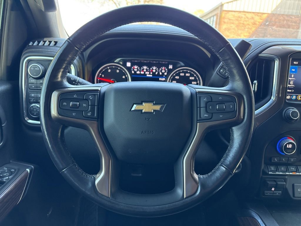 Used 2021 Chevrolet Silverado 3500 High Country image 23