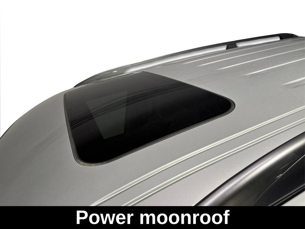 Used 2023 Nissan Armada SL image 12