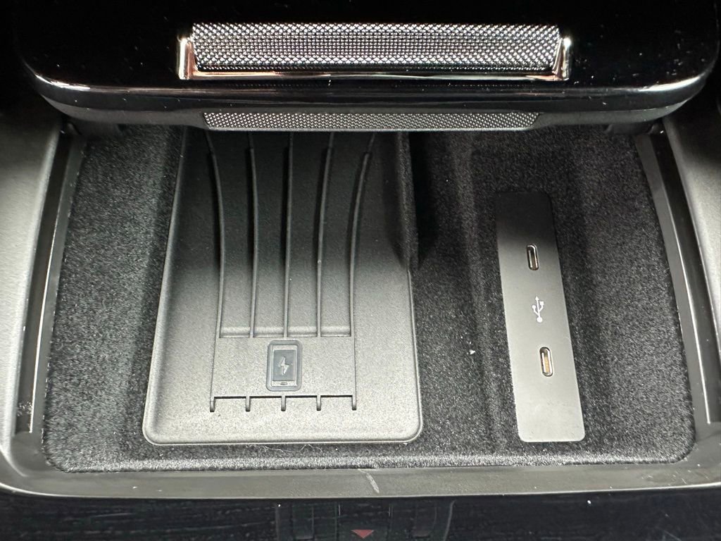 Certified 2025 Porsche Cayenne GTS AWD/4WD image 34