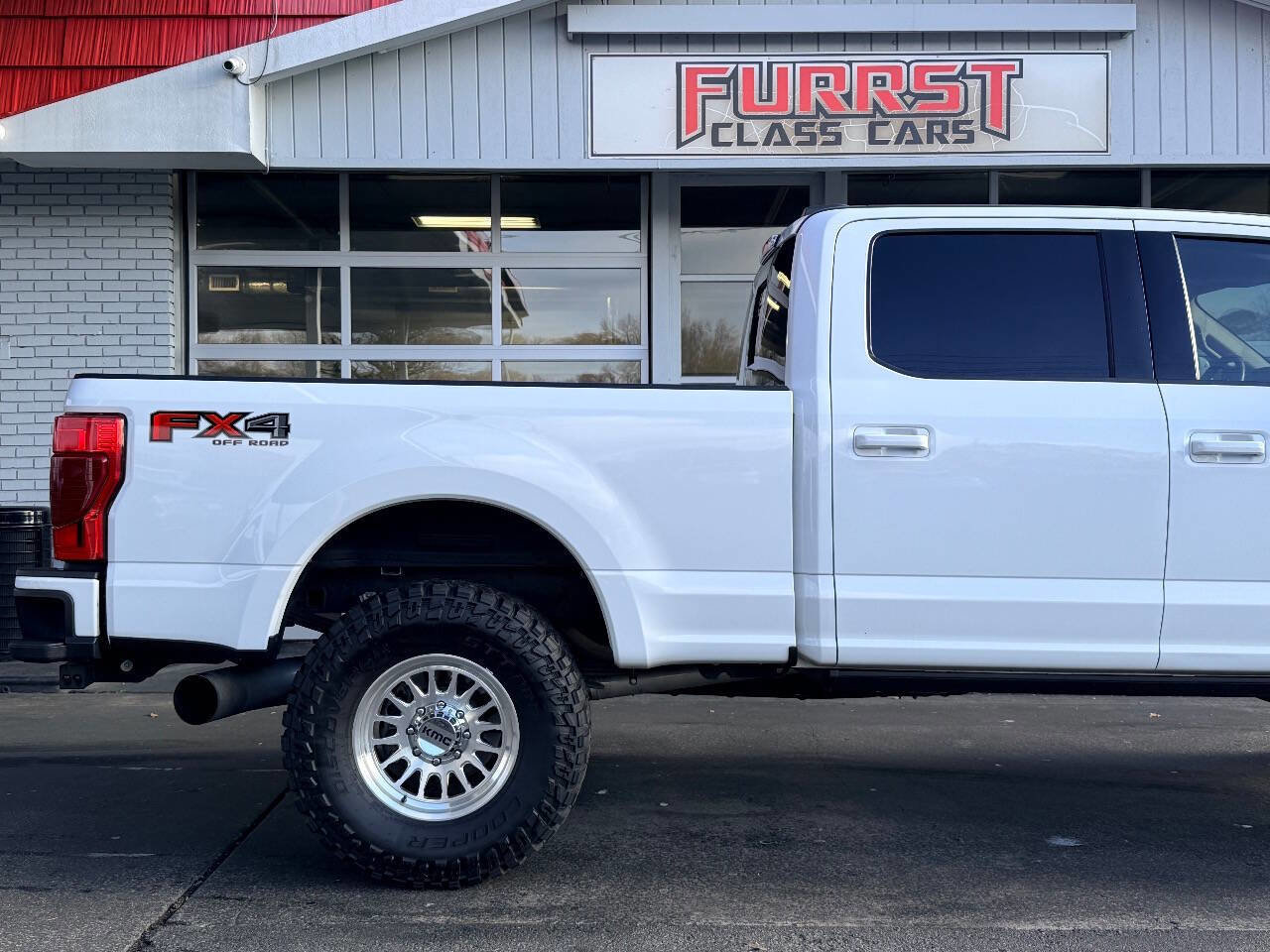Used 2022 Ford F250 Lariat w/ Lariat Value Package image 12