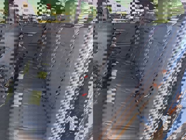 Used 2026 BMW M5 w/ Executive Package image 28