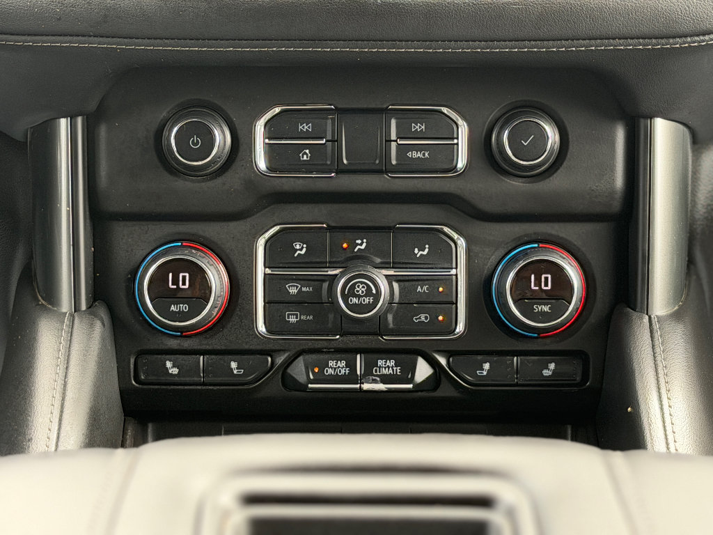 Used 2021 Chevrolet Suburban LT AWD/4WD image 15