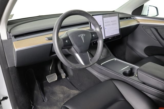 Used 2023 Tesla Model Y Long Range AWD/4WD image 22