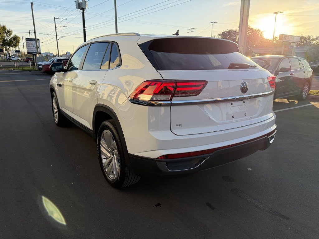 Used 2021 Volkswagen Atlas Cross Sport SE image 5