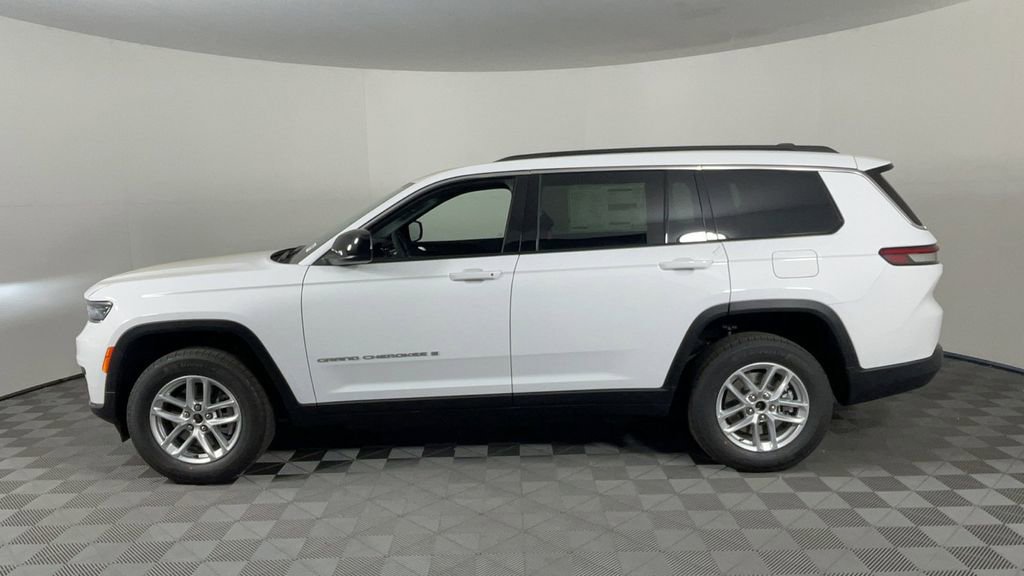 New 2025 Jeep Grand Cherokee L Laredo image 7