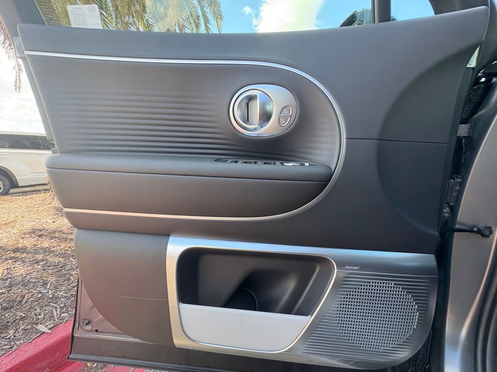 New 2026 Hyundai Ioniq 9 Limited image 15