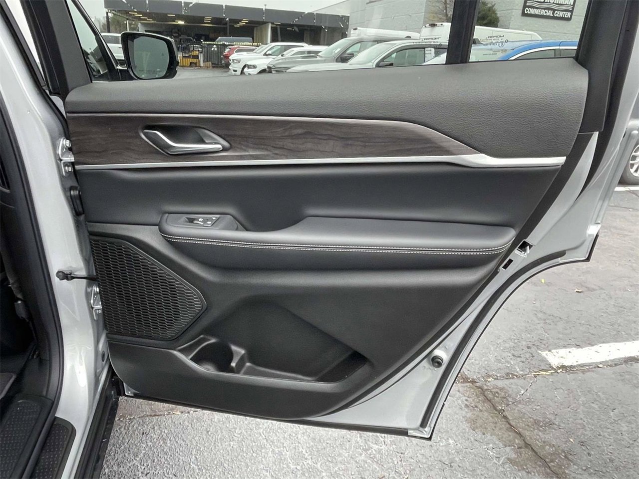 New 2025 Jeep Grand Cherokee L Limited image 20