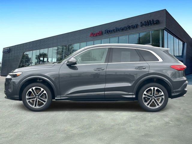 Certified 2025 Audi Q5 Premium Plus w/ Premium Plus image 2