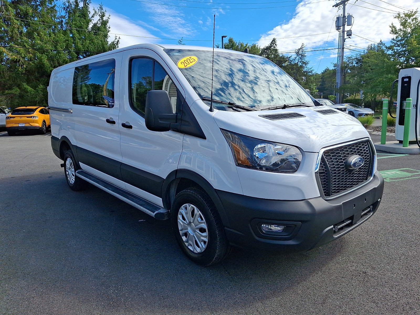 Certified 2025 Ford Transit 250 Low Roof RWD image 3