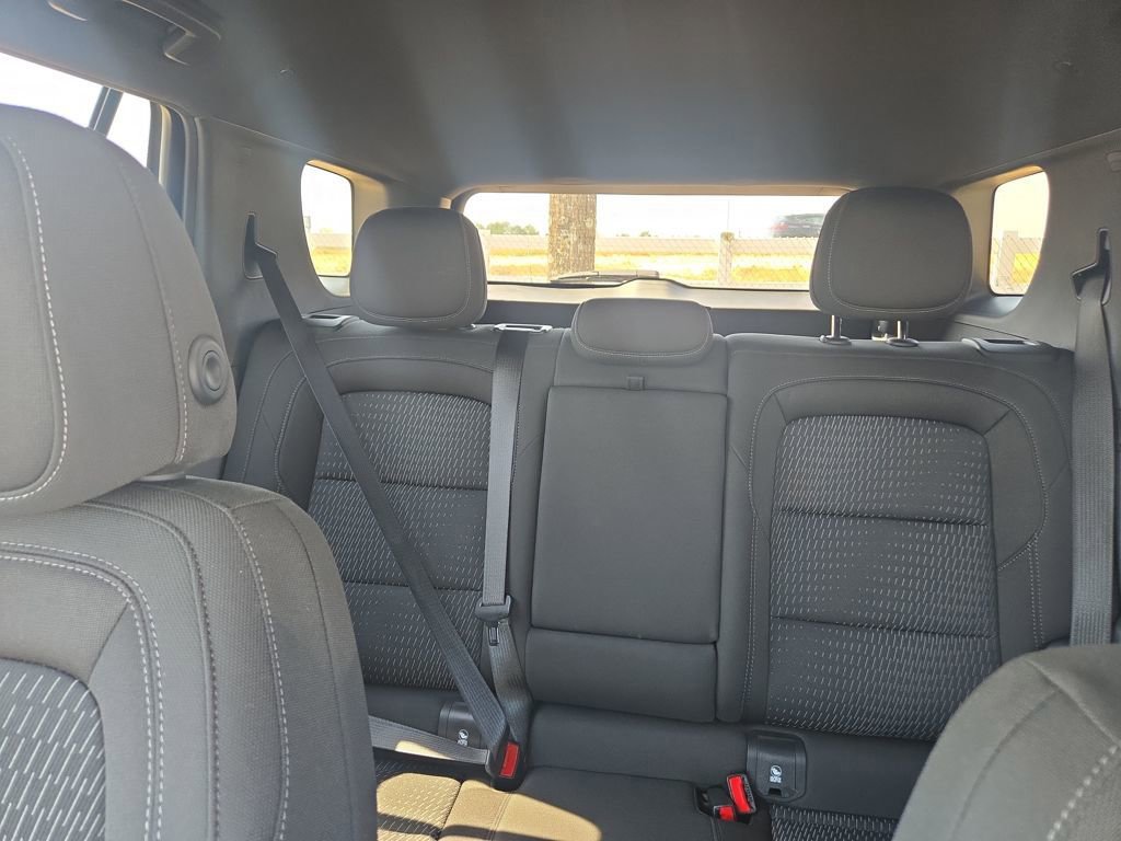 Used 2025 Chevrolet Equinox LT image 28