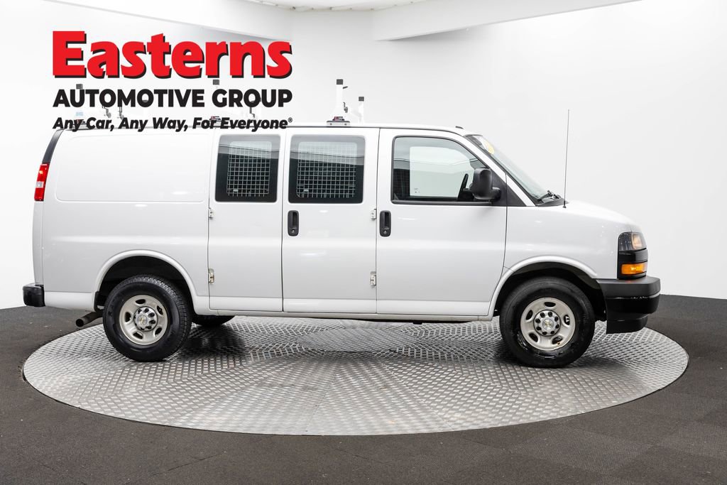 Used 2020 Chevrolet Express 2500 w/ Driver Convenience Package image 4