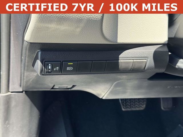 Used 2025 Toyota Corolla LE w/ Convenience Package image 22