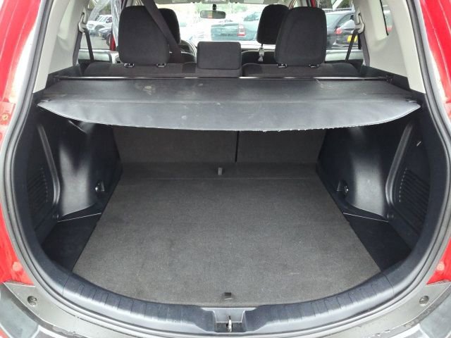 Used 2015 Toyota RAV4 LE image 13