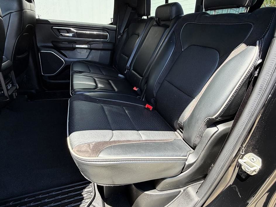 Used 2023 RAM 1500 Laramie AWD/4WD image 34