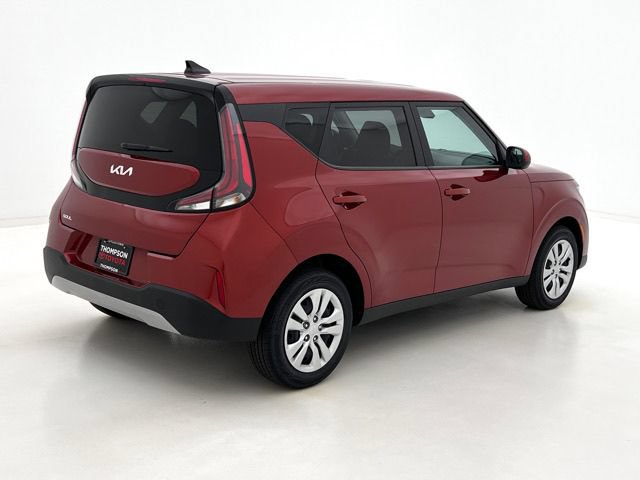 Used 2023 Kia Soul LX FWD image 7