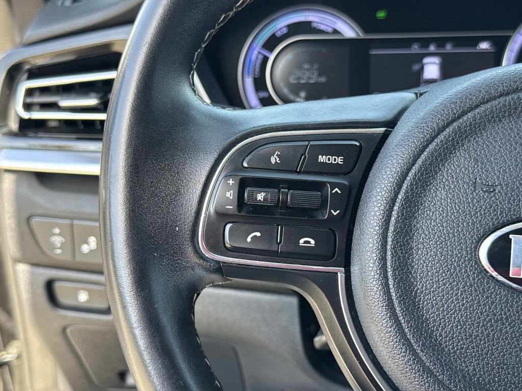 Used 2021 Kia Niro LXS FWD image 38