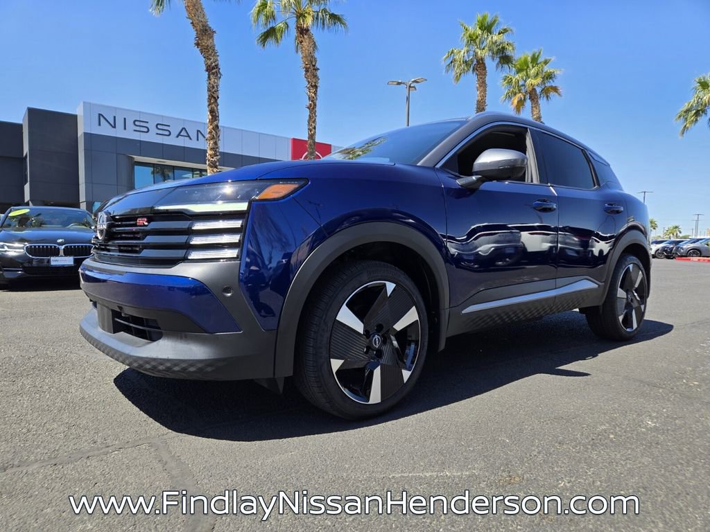 Used 2025 Nissan Kicks SR AWD/4WD image 2