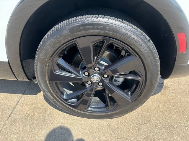 Used 2023 Buick Envision Essence w/ Sport Touring Package FWD image 15