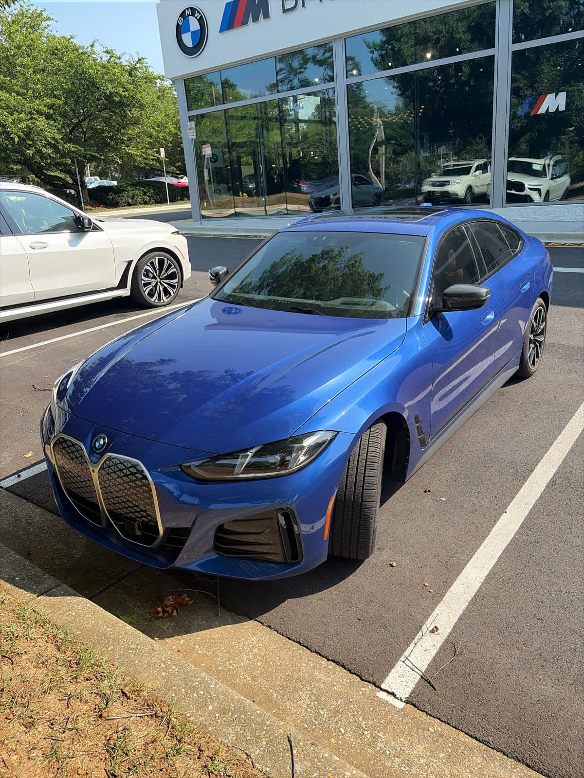 Used 2025 BMW i4 xDrive40i w/ M Sport Package AWD/4WD image 35