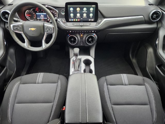 Used 2025 Chevrolet Blazer LT FWD image 21