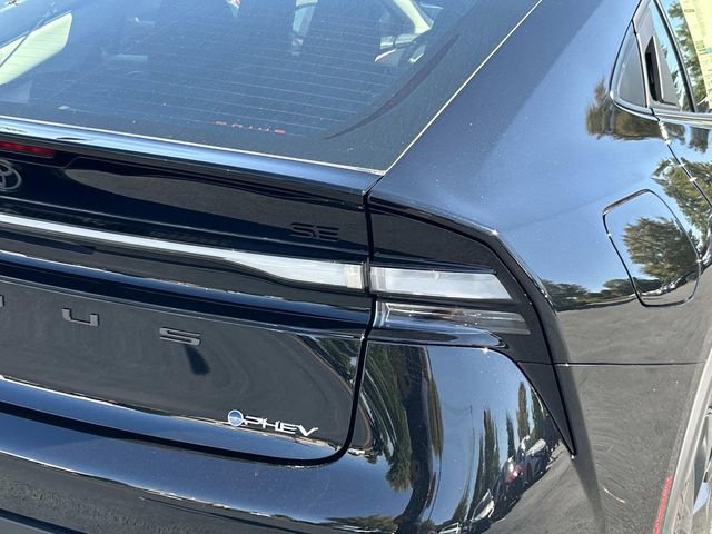 New 2026 Toyota Prius Plug-In Hybrid FWD image 11
