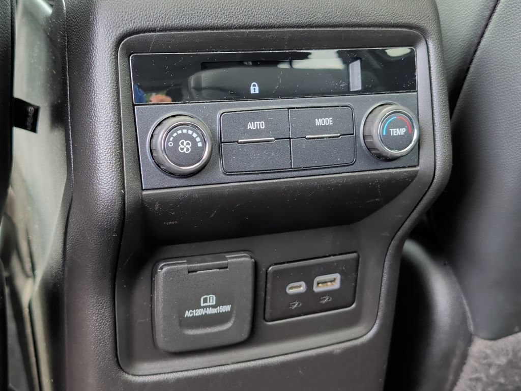 Used 2020 GMC Acadia SLT w/ LPO, Floor Liner Package AWD/4WD image 32