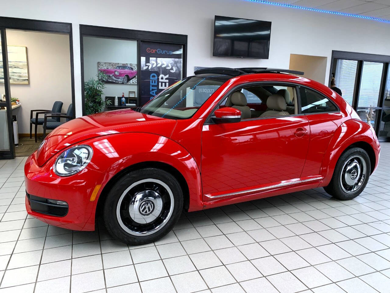 Used 2013 Volkswagen Beetle 2.5 image 2