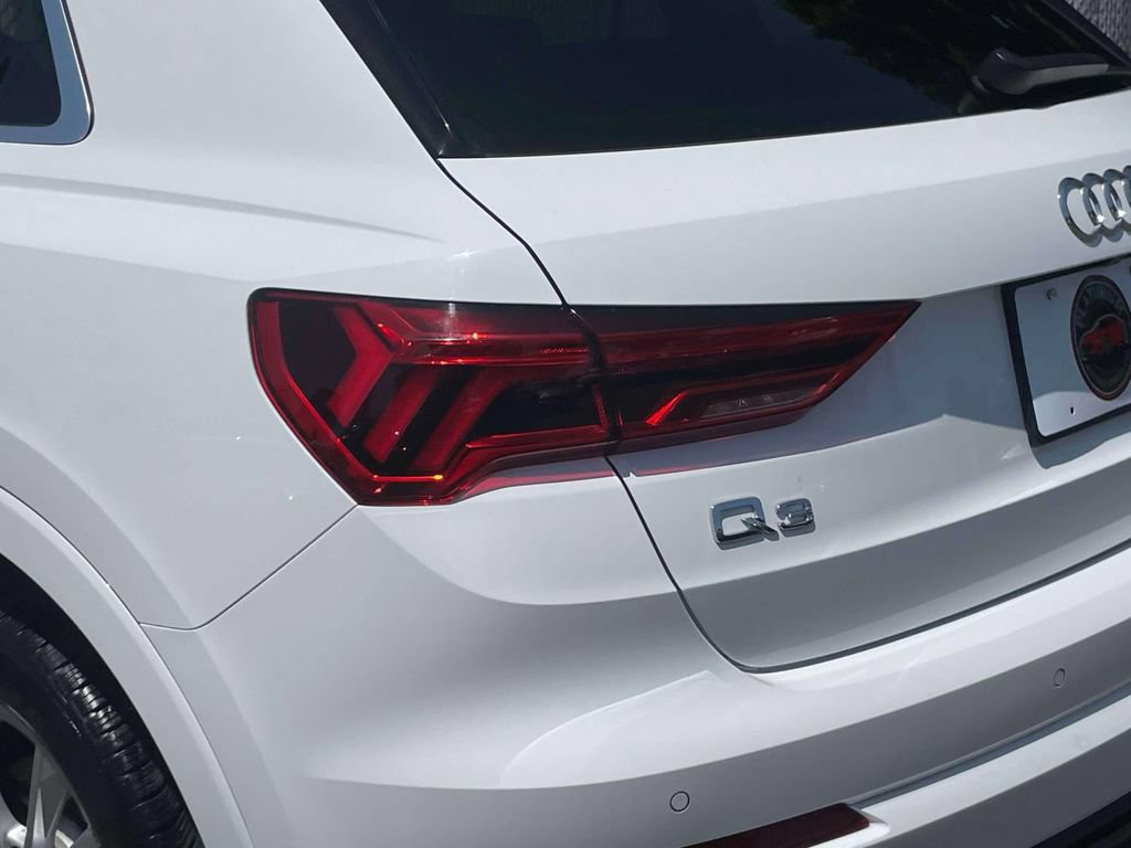 Used 2022 Audi Q3 2.0T Premium AWD/4WD image 10