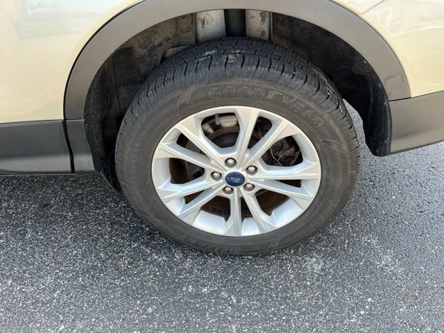 Used 2018 Ford Escape SE w/ SE Sync 3 Package image 10