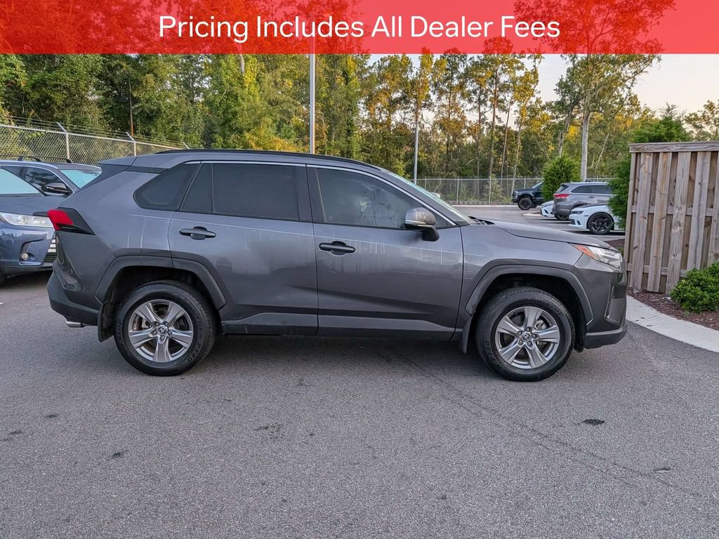 Used 2024 Toyota RAV4 XLE w/ Convenience Package FWD image 4