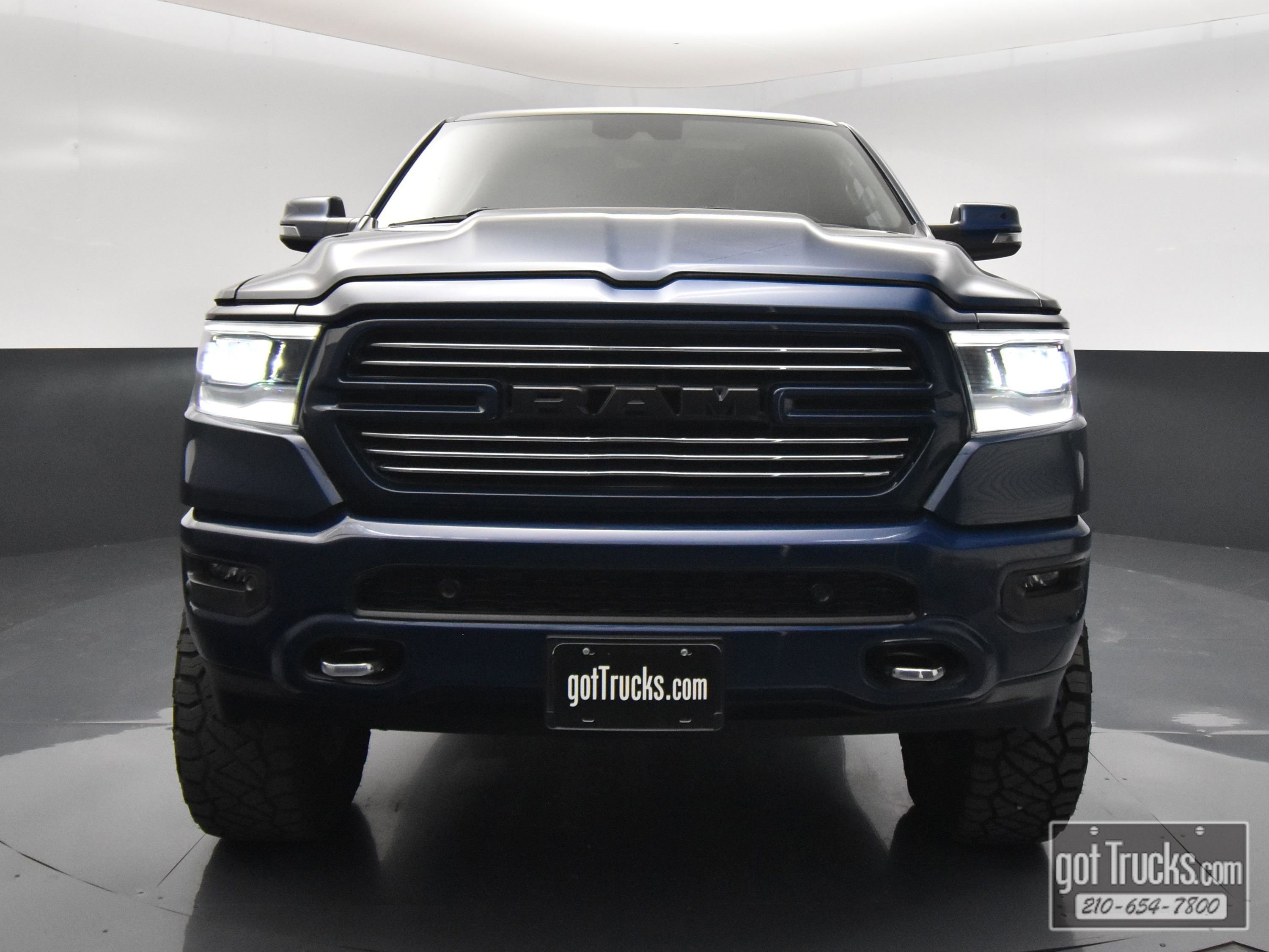 Used 2024 RAM 1500 Laramie AWD/4WD image 48