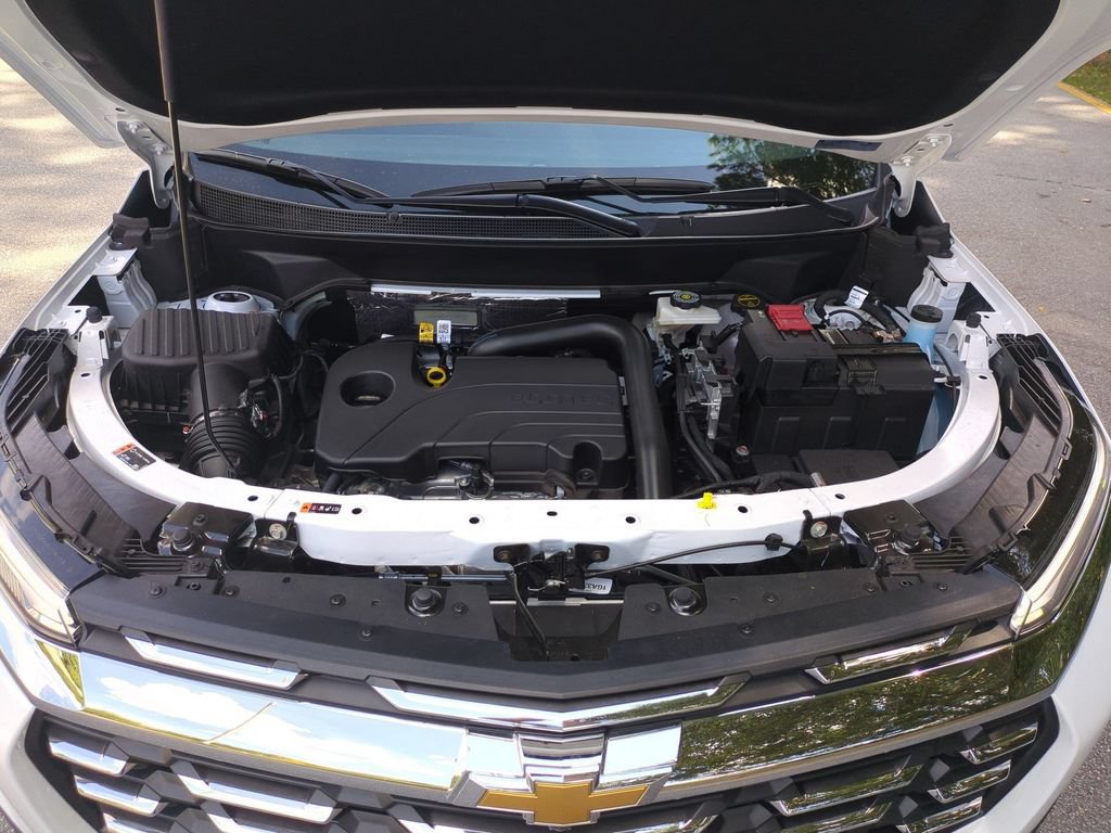 New 2026 Chevrolet Equinox LT w/ Safety and Technology Package FWD image 37