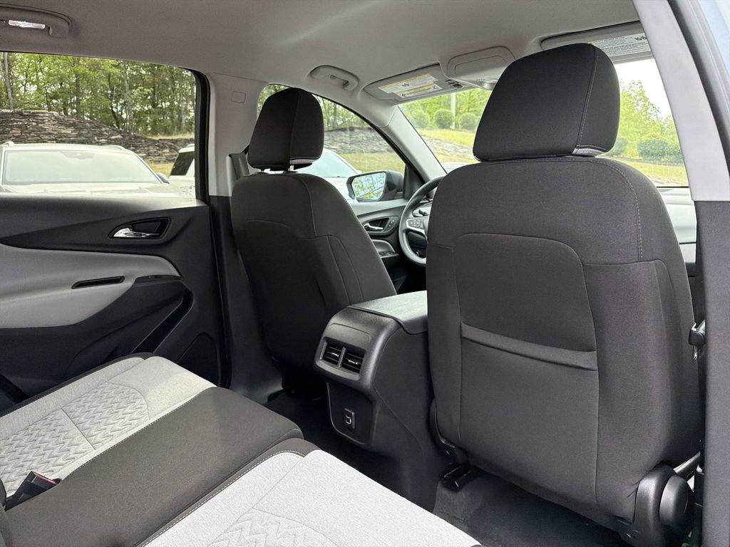 Used 2023 Chevrolet Equinox LS image 16