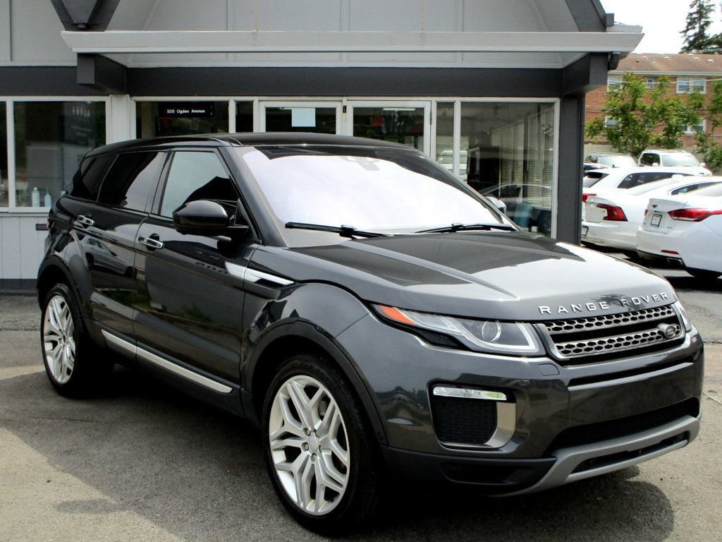 Used 2017 Land Rover Range Rover Evoque HSE AWD/4WD image 7
