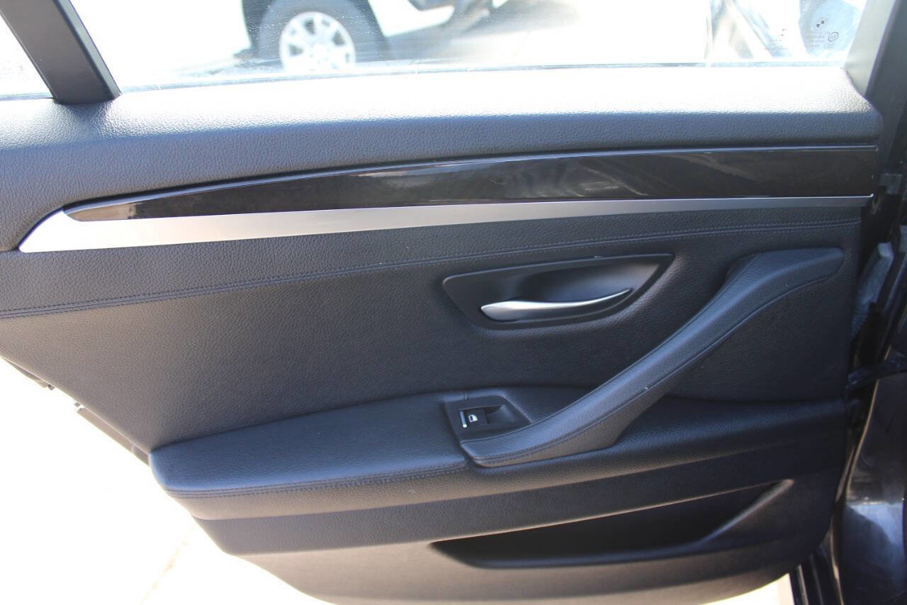 Used 2016 BMW 528i xDrive Sedan AWD/4WD image 15