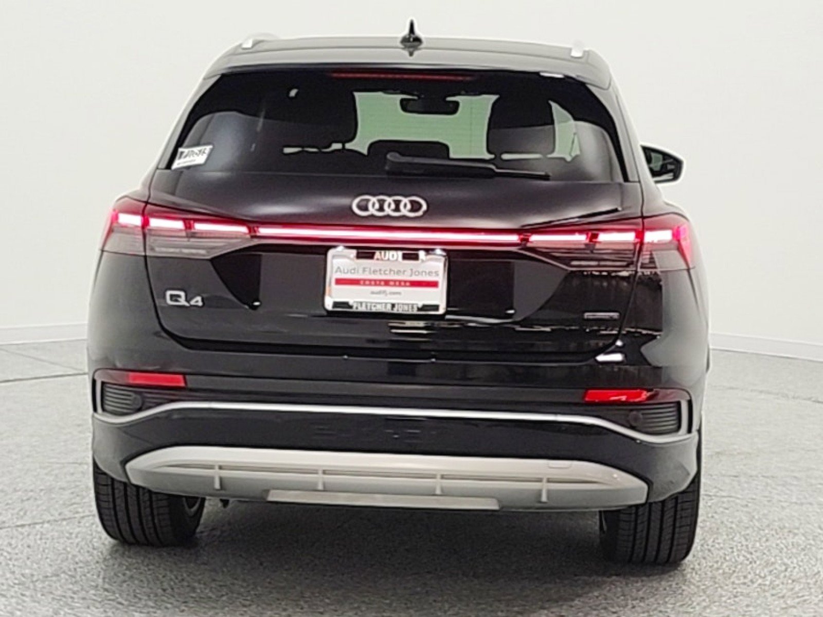 Used 2023 Audi Q4 e-tron Premium Plus AWD/4WD image 6