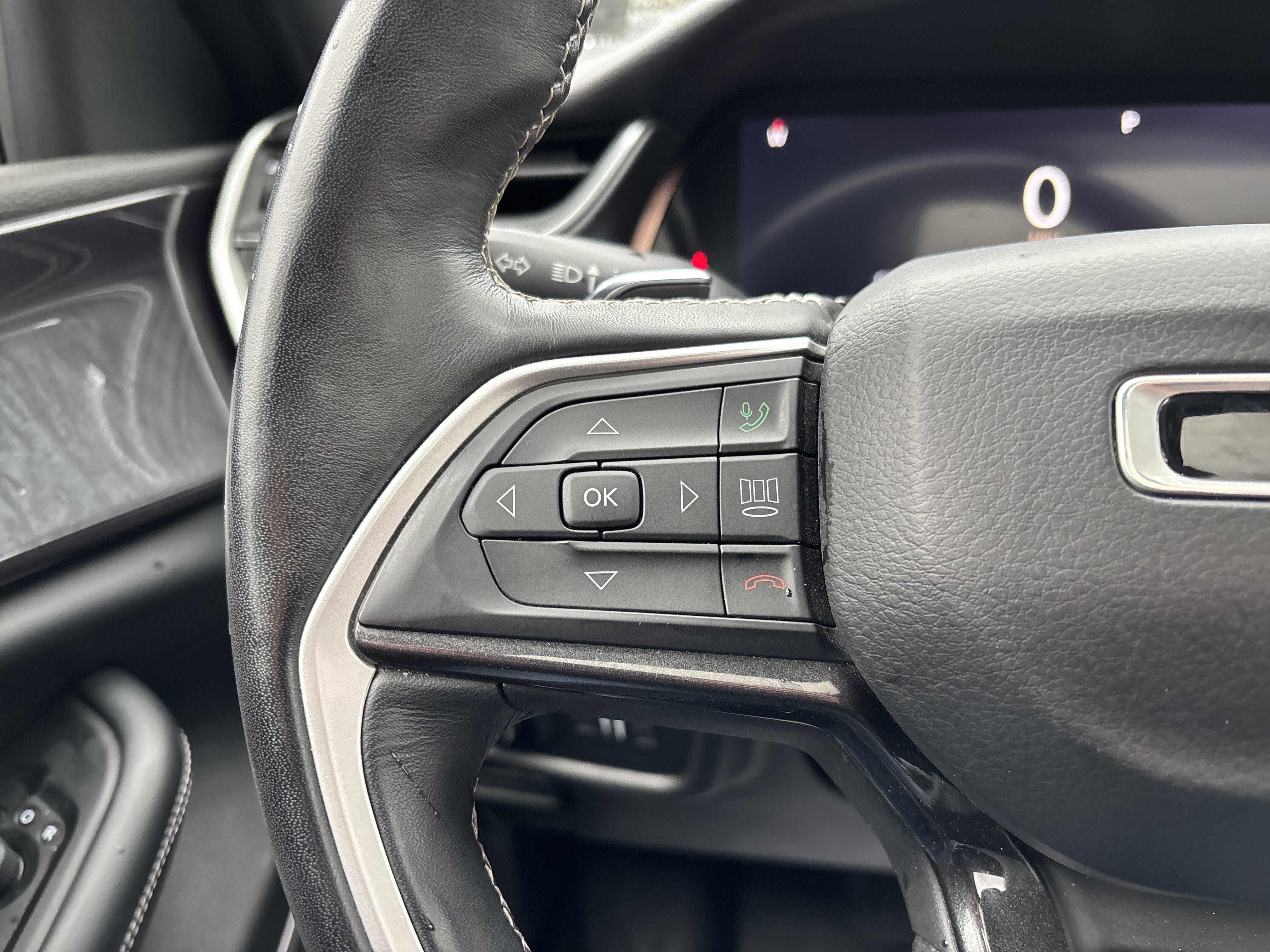 Used 2021 Jeep Grand Cherokee L Laredo image 22