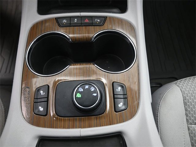 Used 2020 GMC Acadia SLE w/ Driver Convenience Package image 9