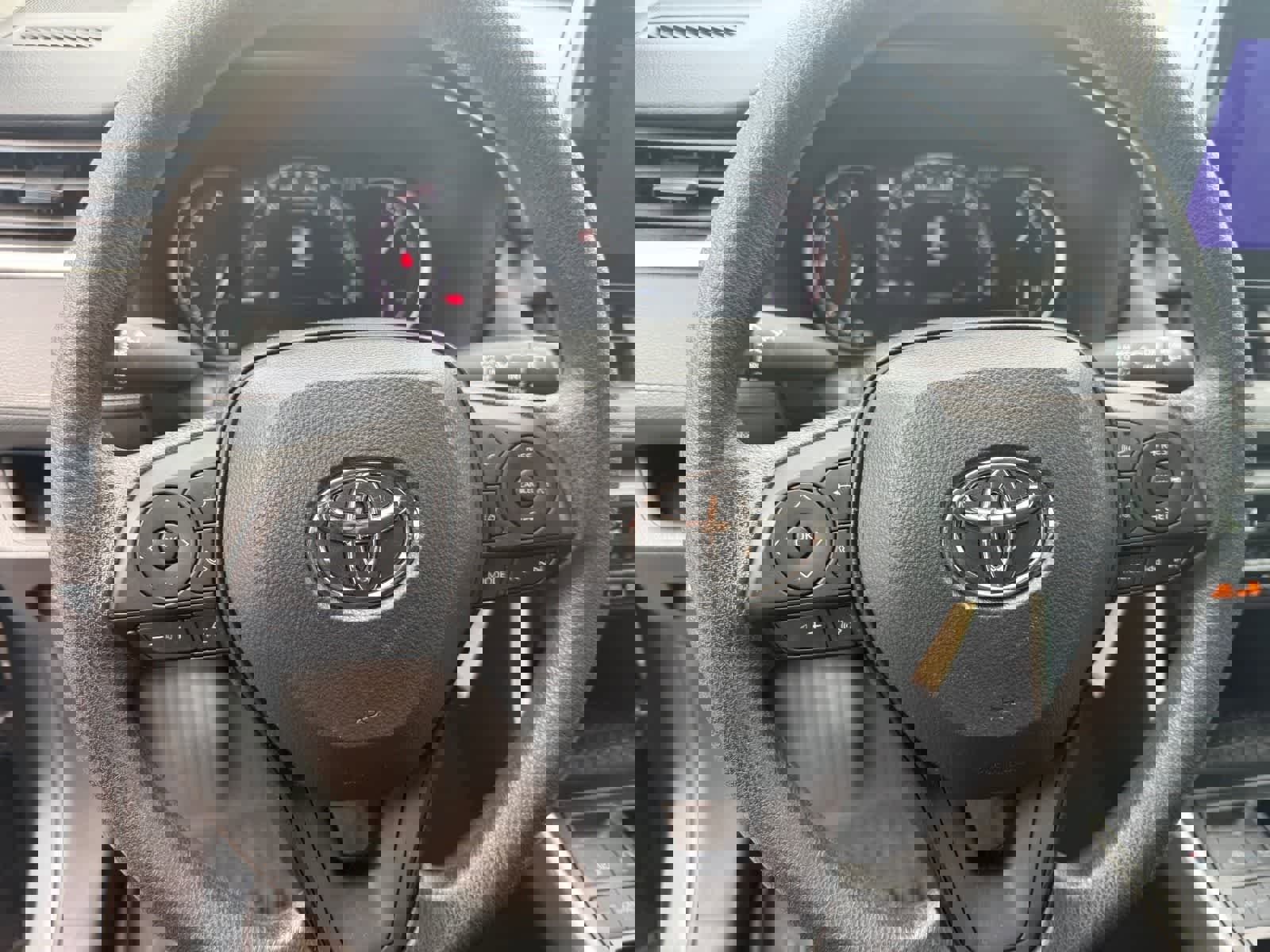 Used 2024 Toyota RAV4 LE image 20